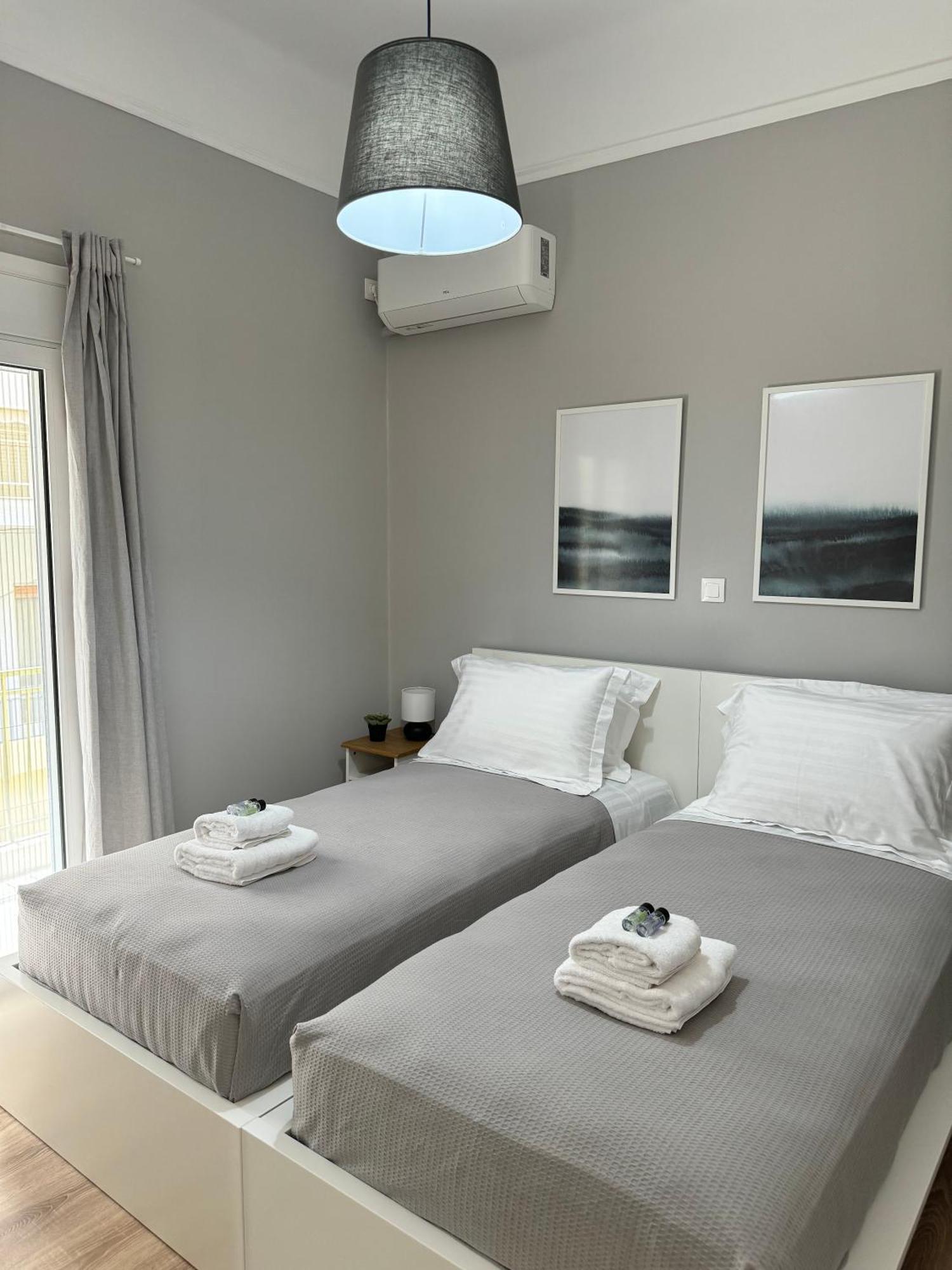 Urban Breeze Aparment 1 Apartment เอเธนส์ ภายนอก รูปภาพ