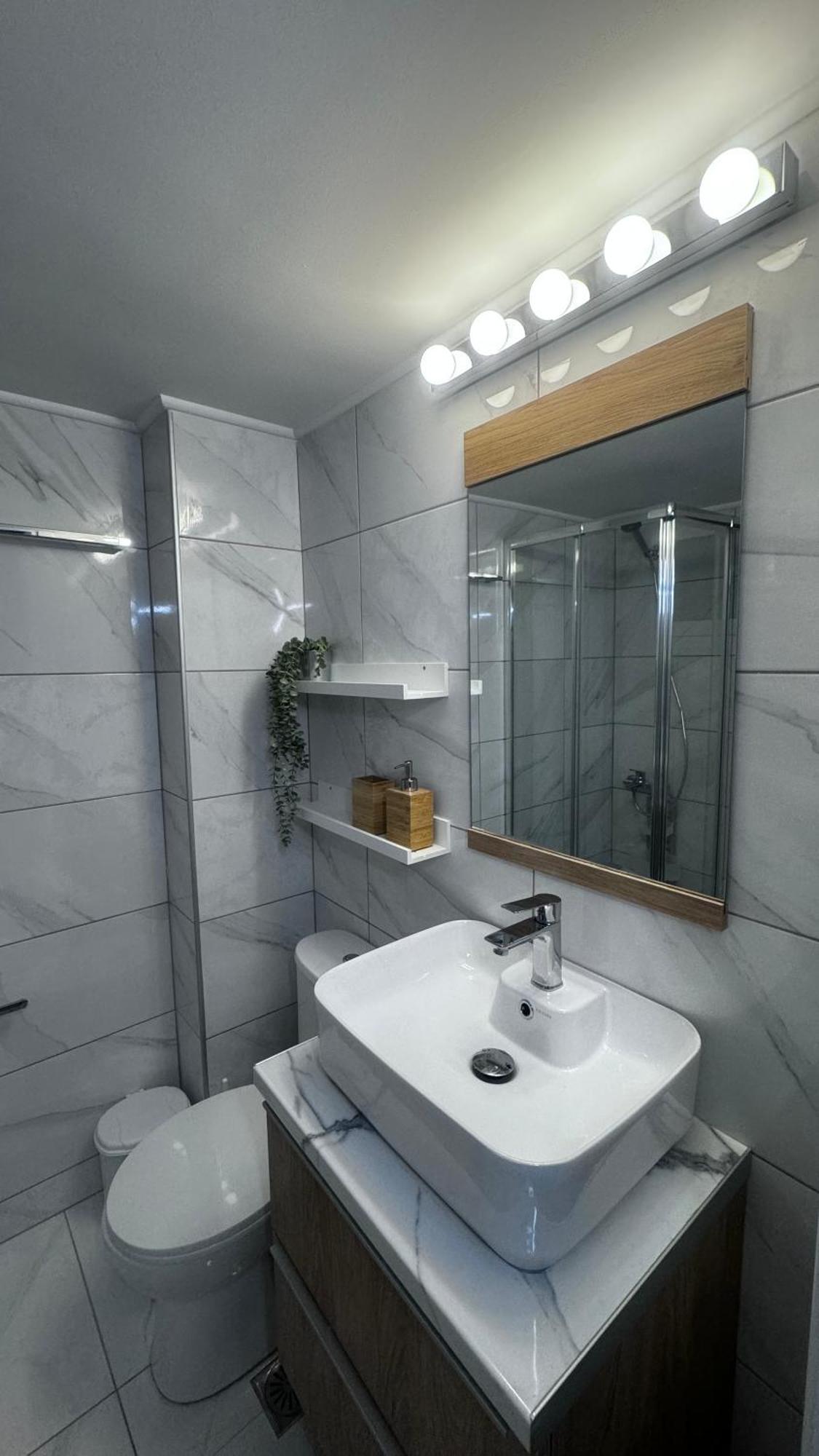 Urban Breeze Aparment 1 Apartment เอเธนส์ ภายนอก รูปภาพ